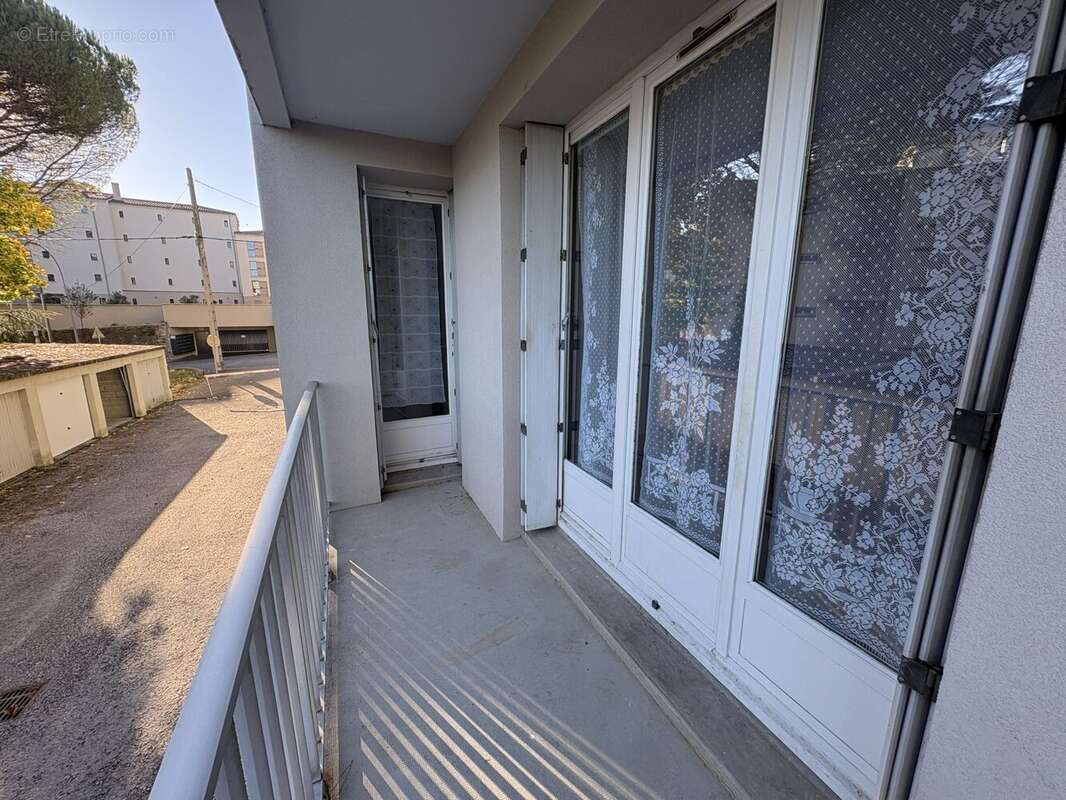 Appartement 36 m² à Aubenas  - photo 5