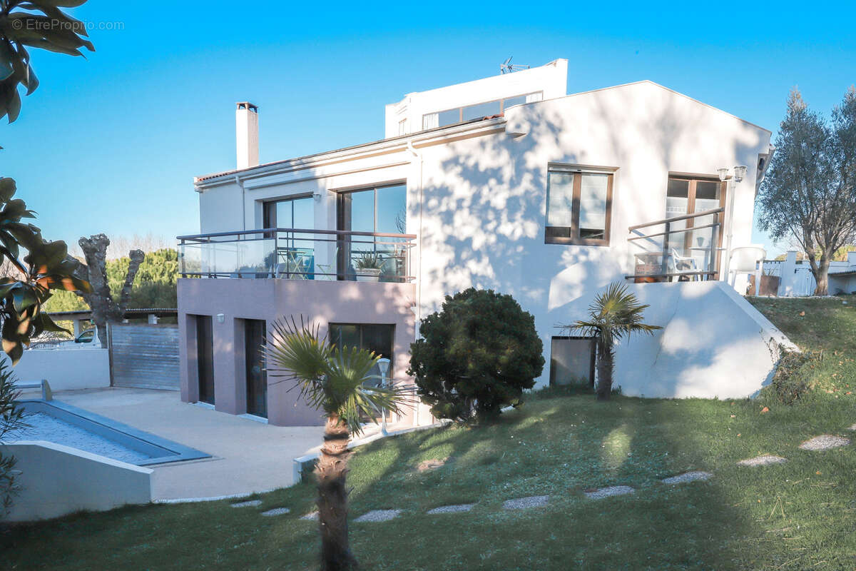 Maison à SAINT-PALAIS-SUR-MER