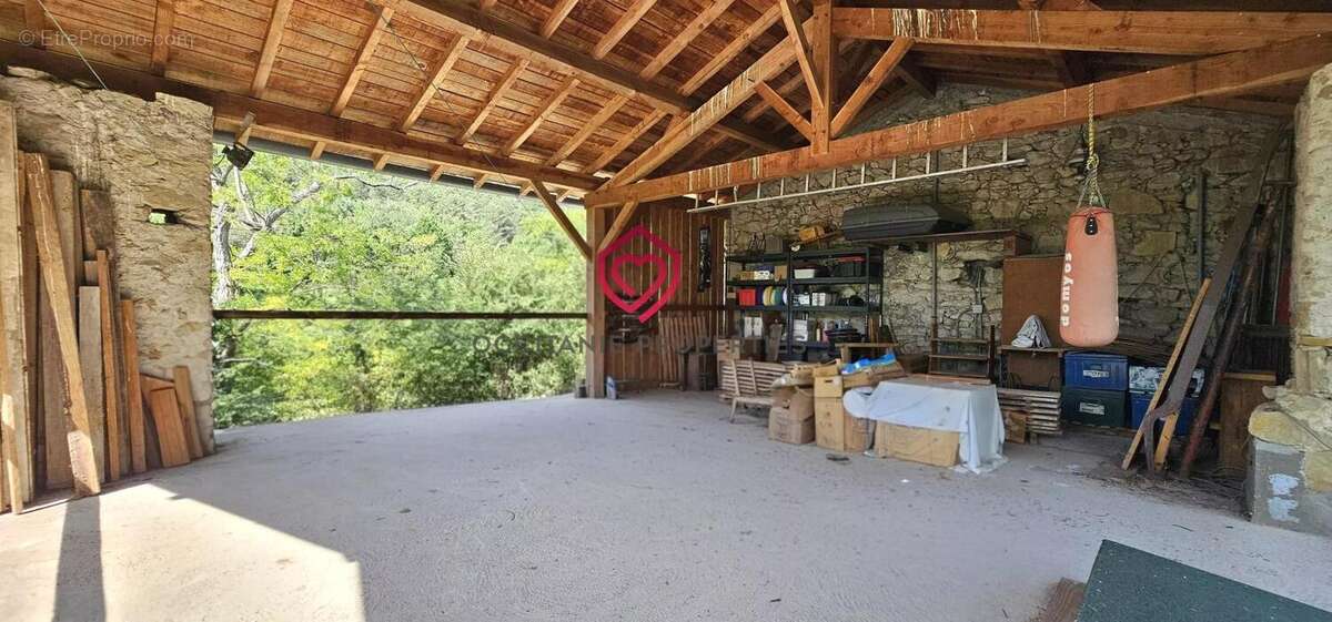 Beau potentiel pour cette maison de 6 pièces - photo 13