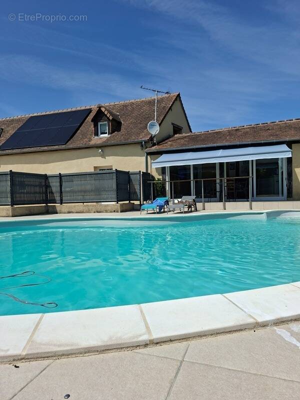 Maison à FRESNAY-SUR-SARTHE