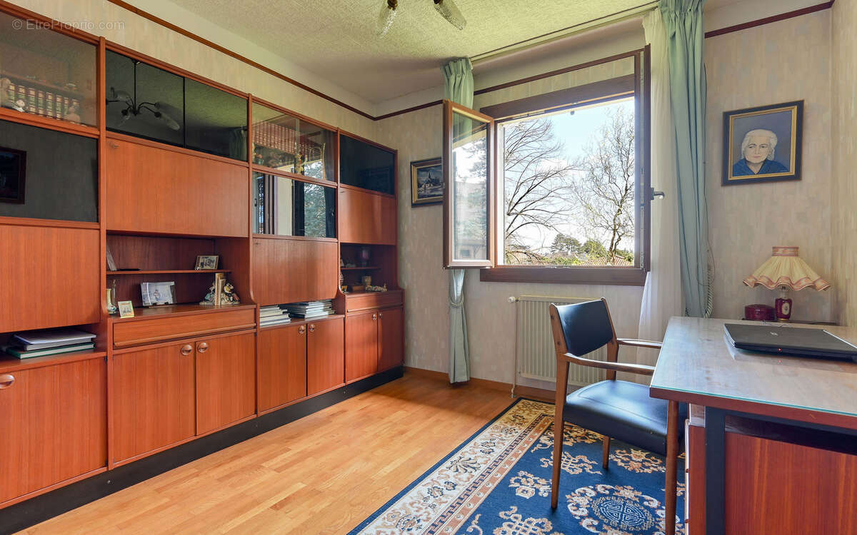 Maison à COLLONGES-AU-MONT-D'OR