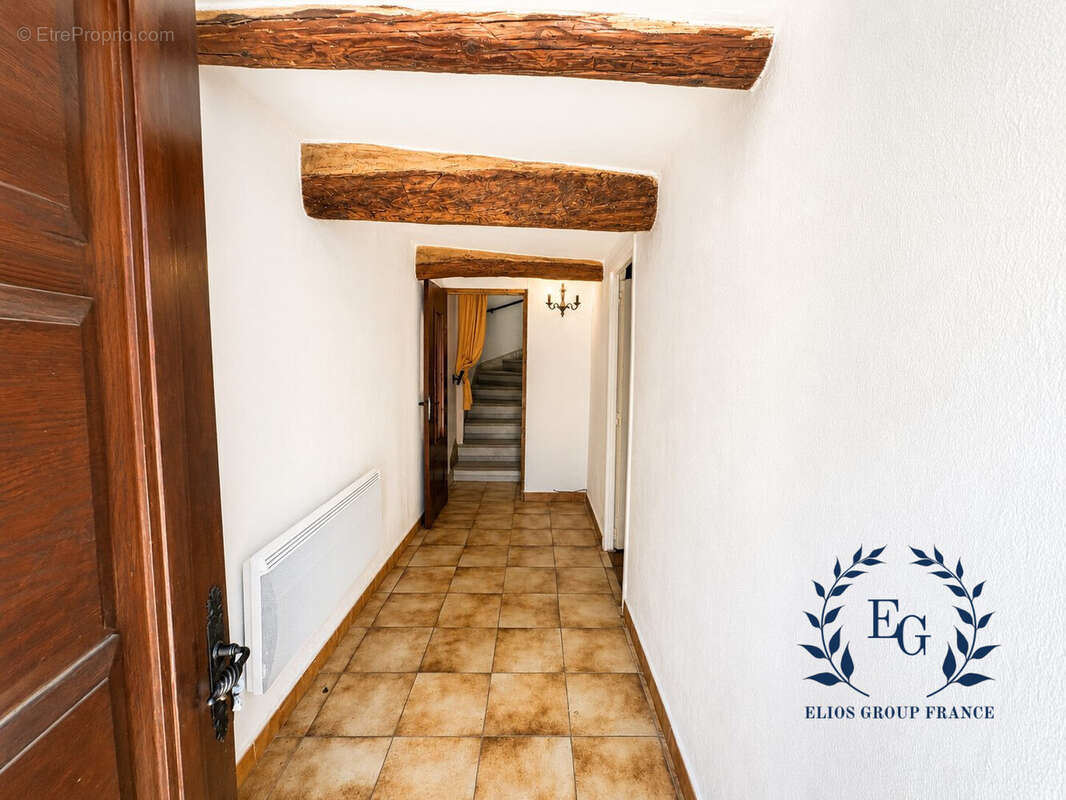 Maison 97 m² à Vins-Sur-Caramy  - photo 3