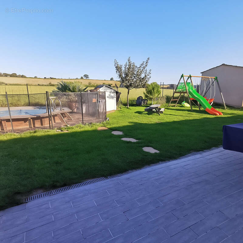 Maison à CHATELLERAULT