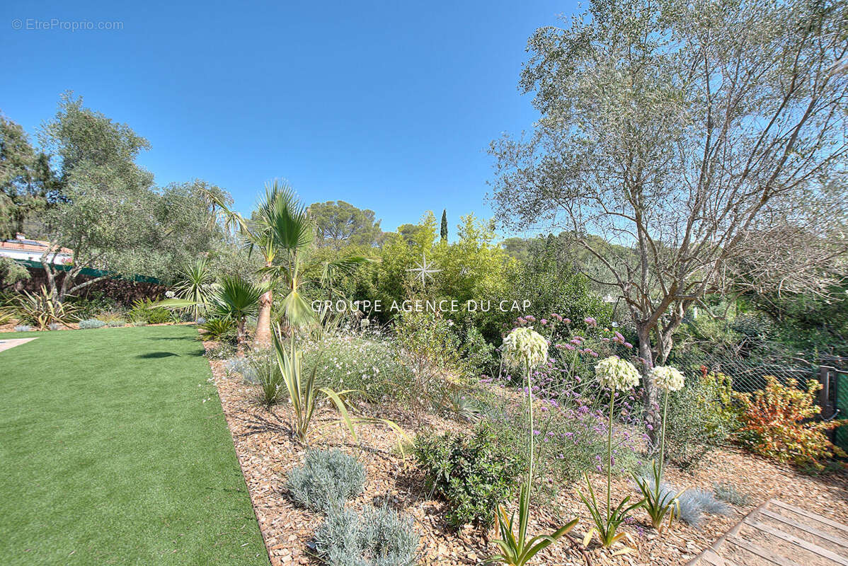 Maison à SAINT-RAPHAEL