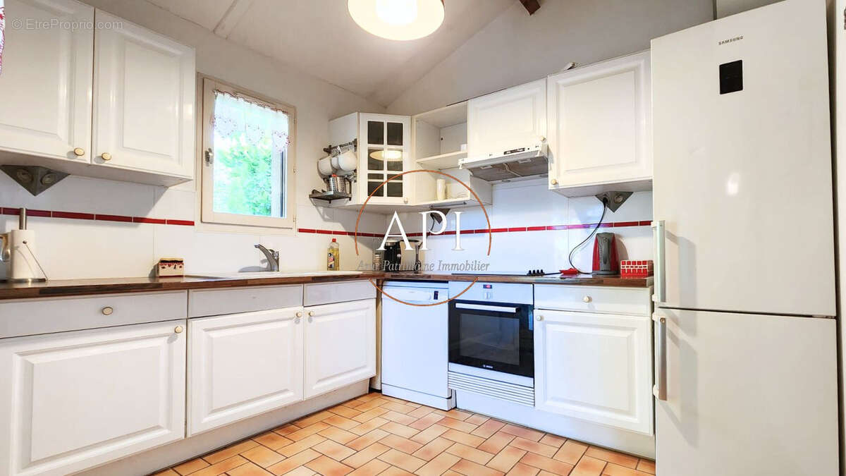 Maison à TOURRETTES