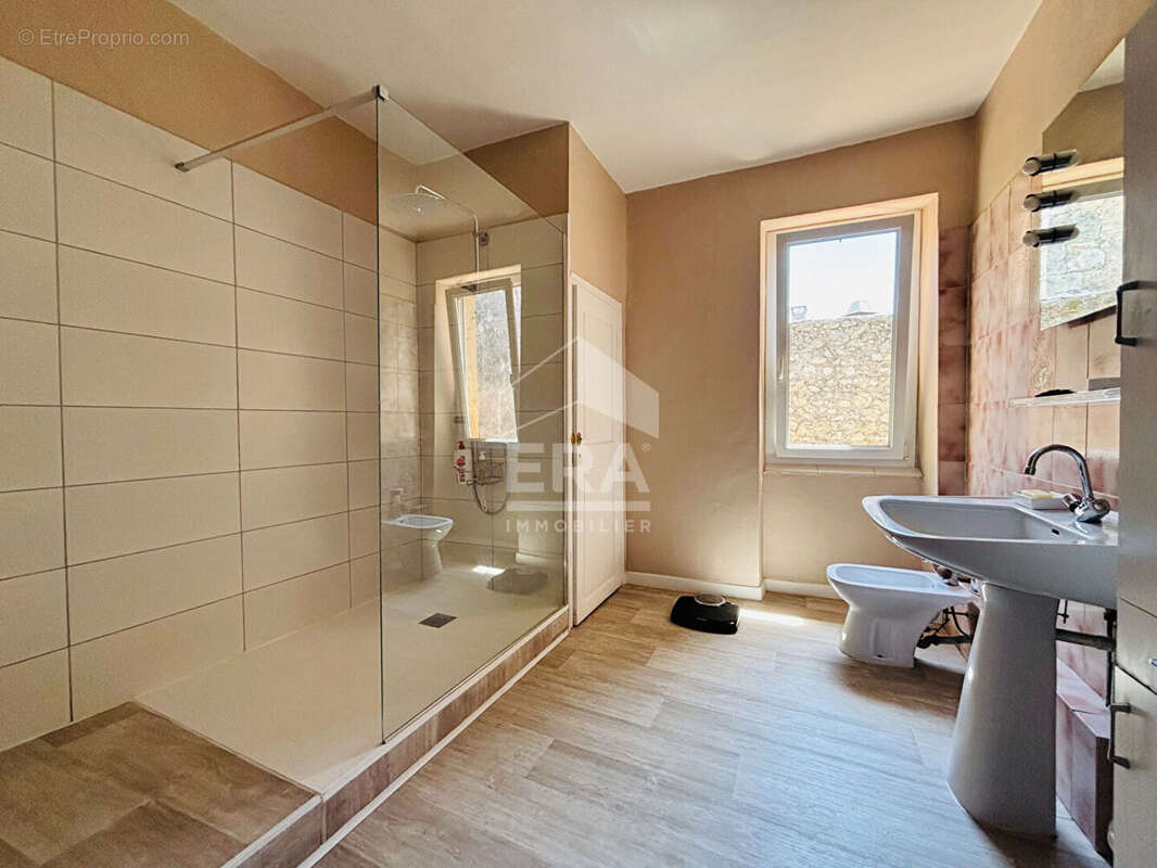 Maison 214m² à saint-mitre-les-remparts - photo 12