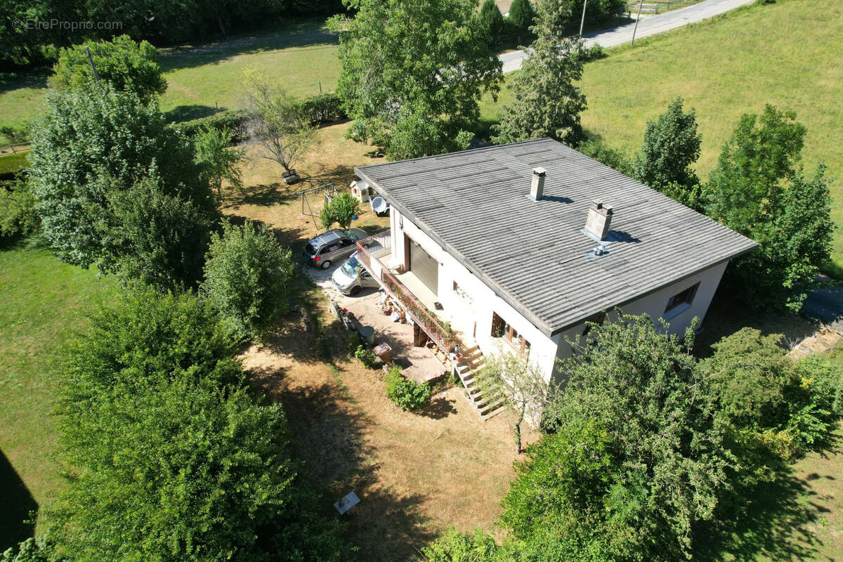 Curienne - Maison - Terrain 1 170 m2 - photo 6