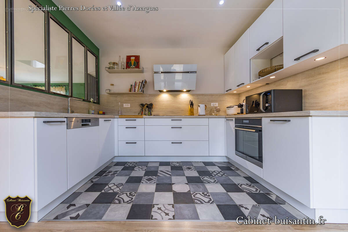 Maison à LE BOIS-D'OINGT