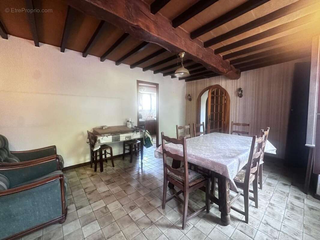 Maison 114 m² à Saint-Michel-De-Saint-Geoirs  - photo 6