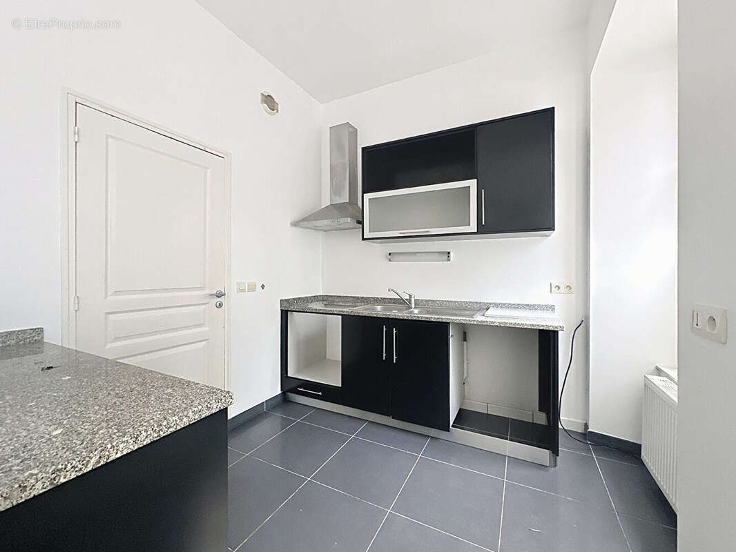 Appartement  loué Saint Brieuc 2 pièce(s) 55.73 m2 - photo 3