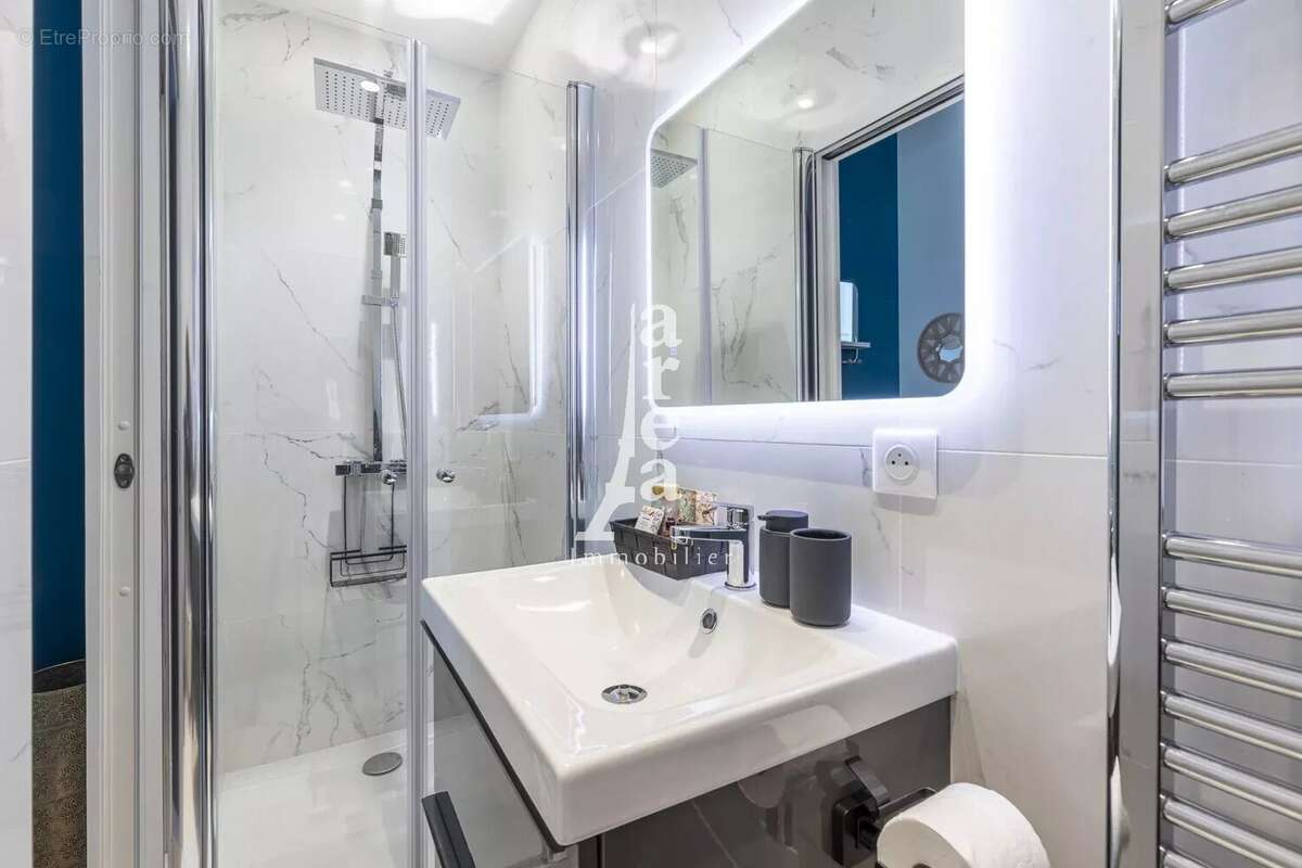 Appartement à PARIS-6E