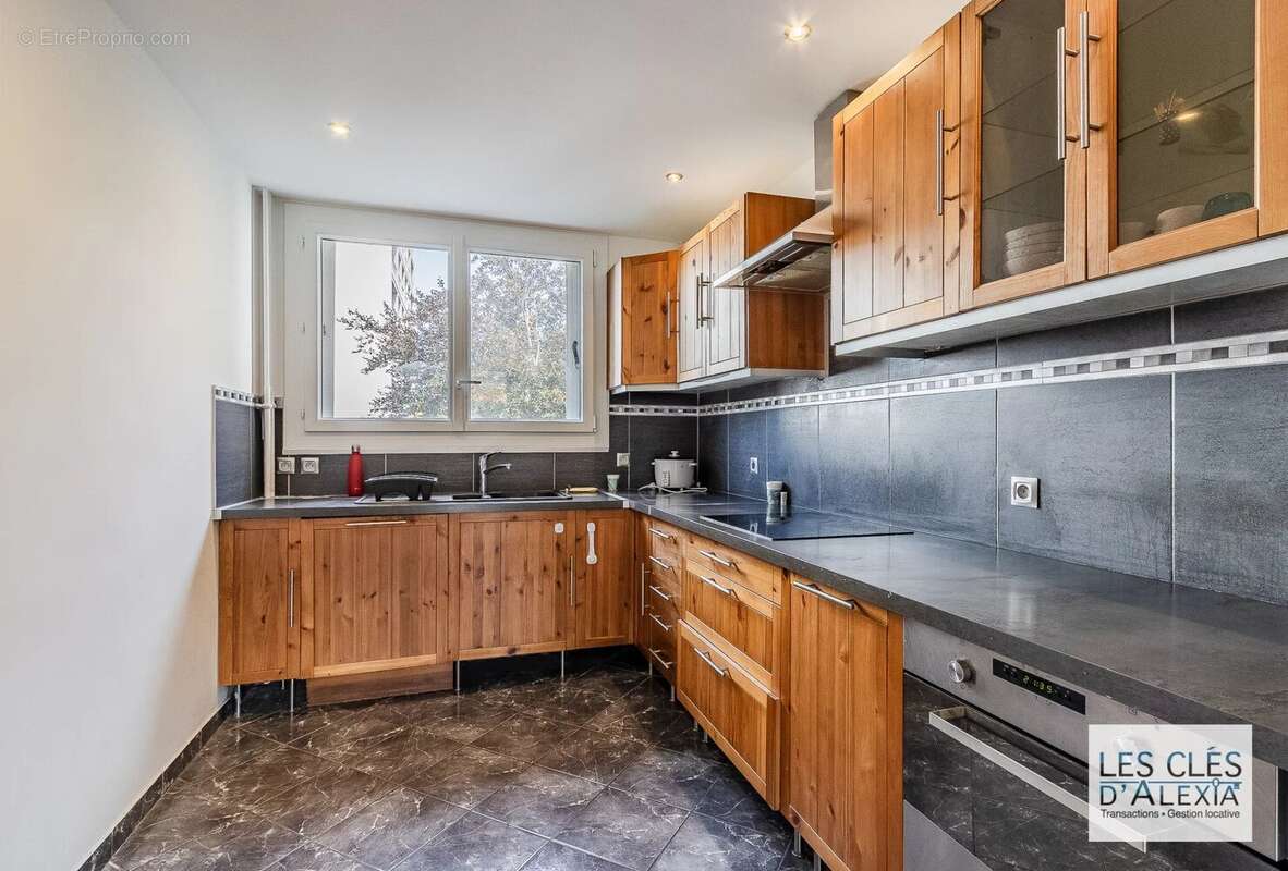 Appartement à OULLINS