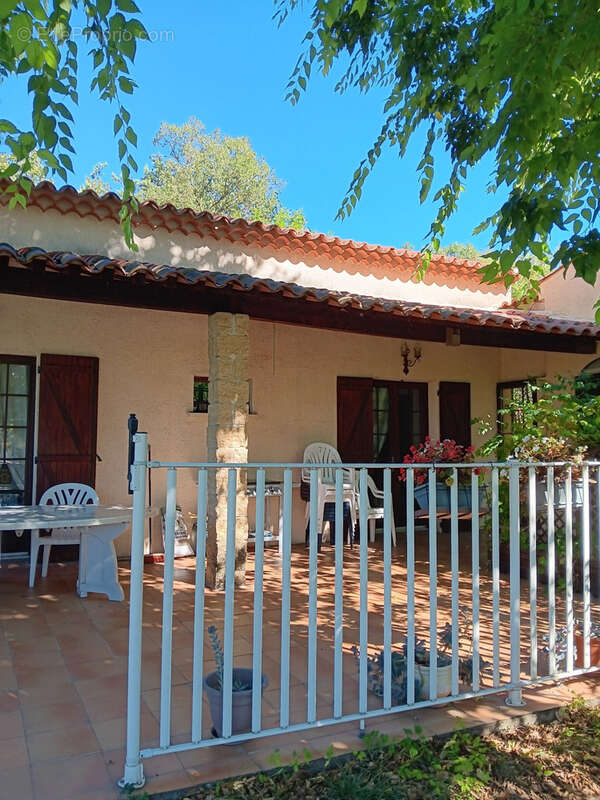 Maison à SAINT-QUENTIN-LA-POTERIE