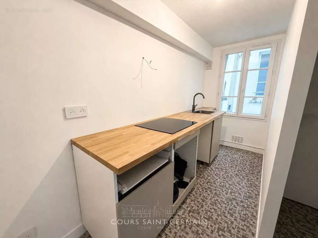 Appartement à PARIS-3E