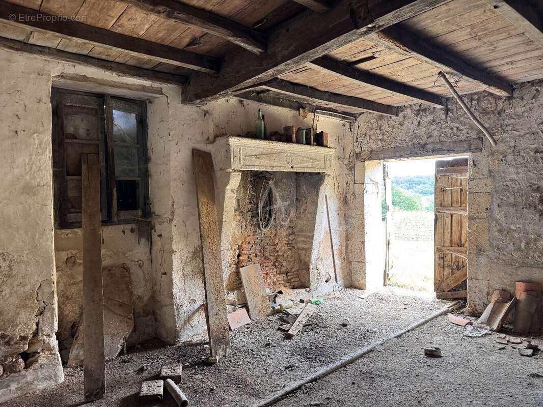 Au coeur de la campagne charentaise, un havre de paix à réinventer - photo 8