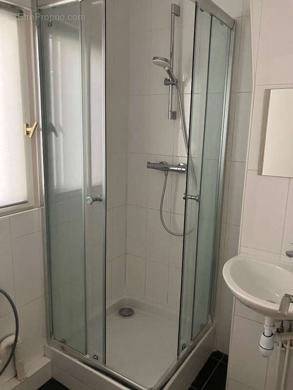 Appartement à PARIS-19E