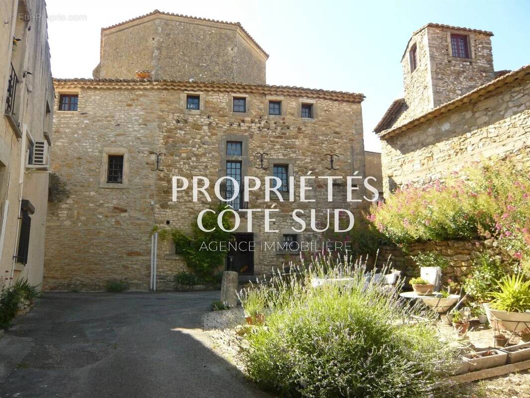 Maison à SAINT-PONS-LA-CALM