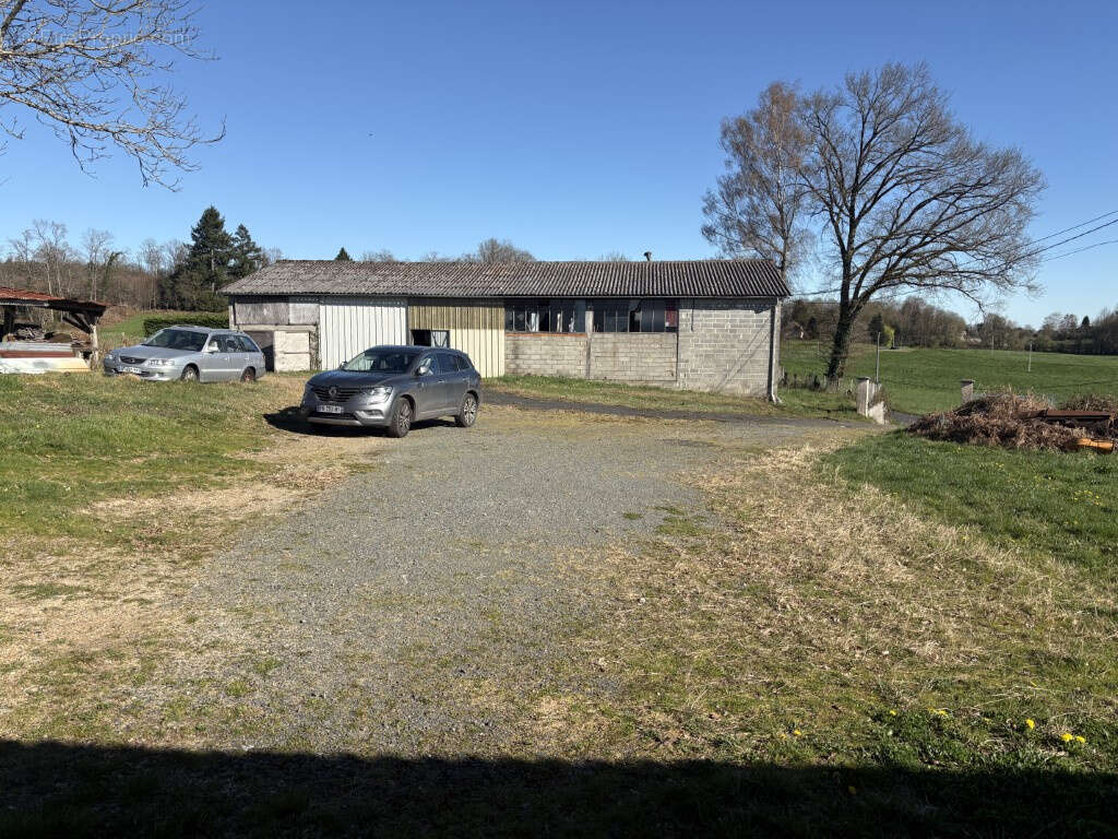 Appartement à JUILLAC