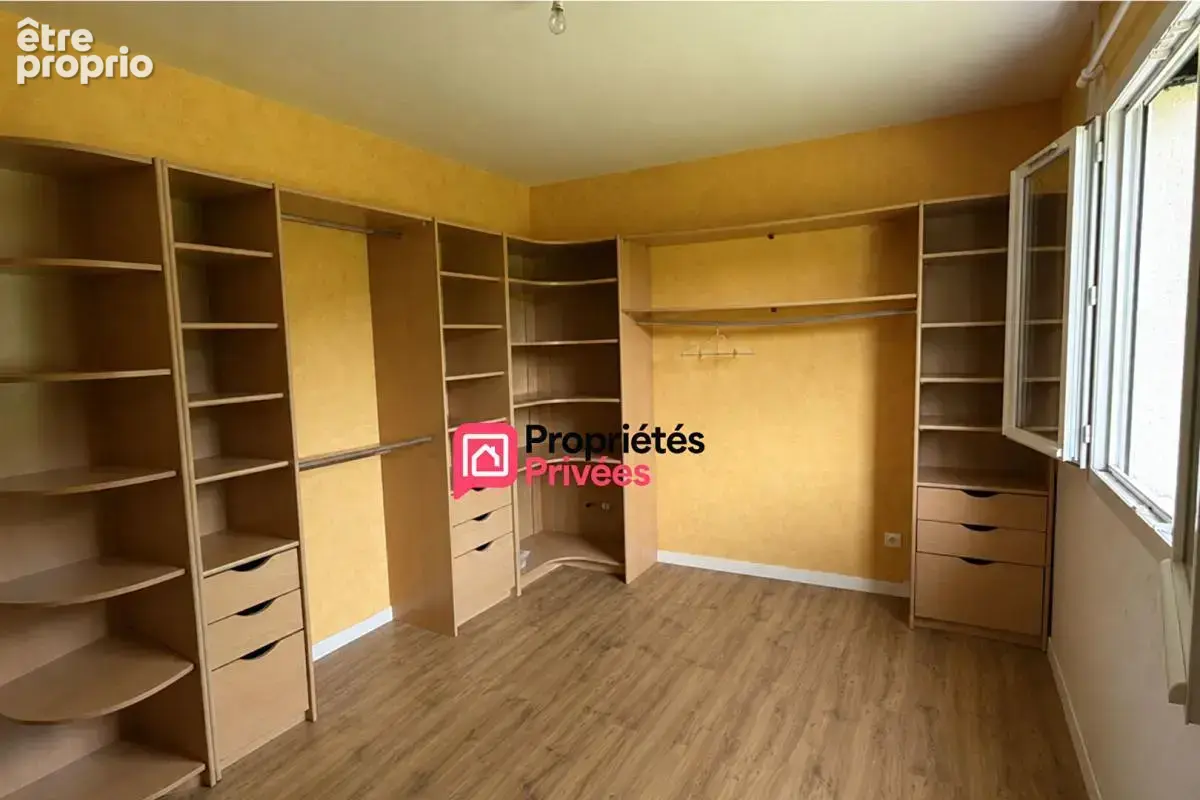 Coup de coeur maison T6 de plain-pied de 195m², terrain 1200m² PAUGNAT 63410 - photo 12
