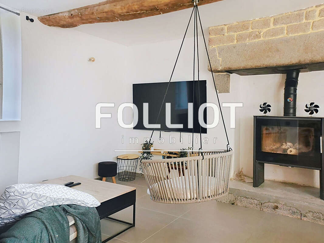 Maison avec dépendances sur 1 hectare - photo 8