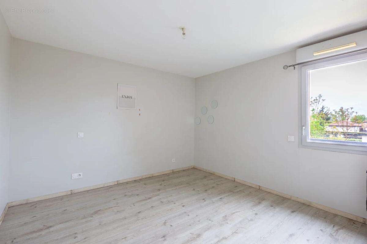 Appartement à RILLIEUX-LA-PAPE