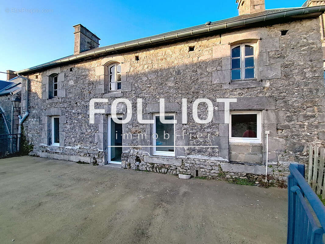 Appartement à MONTMARTIN-SUR-MER