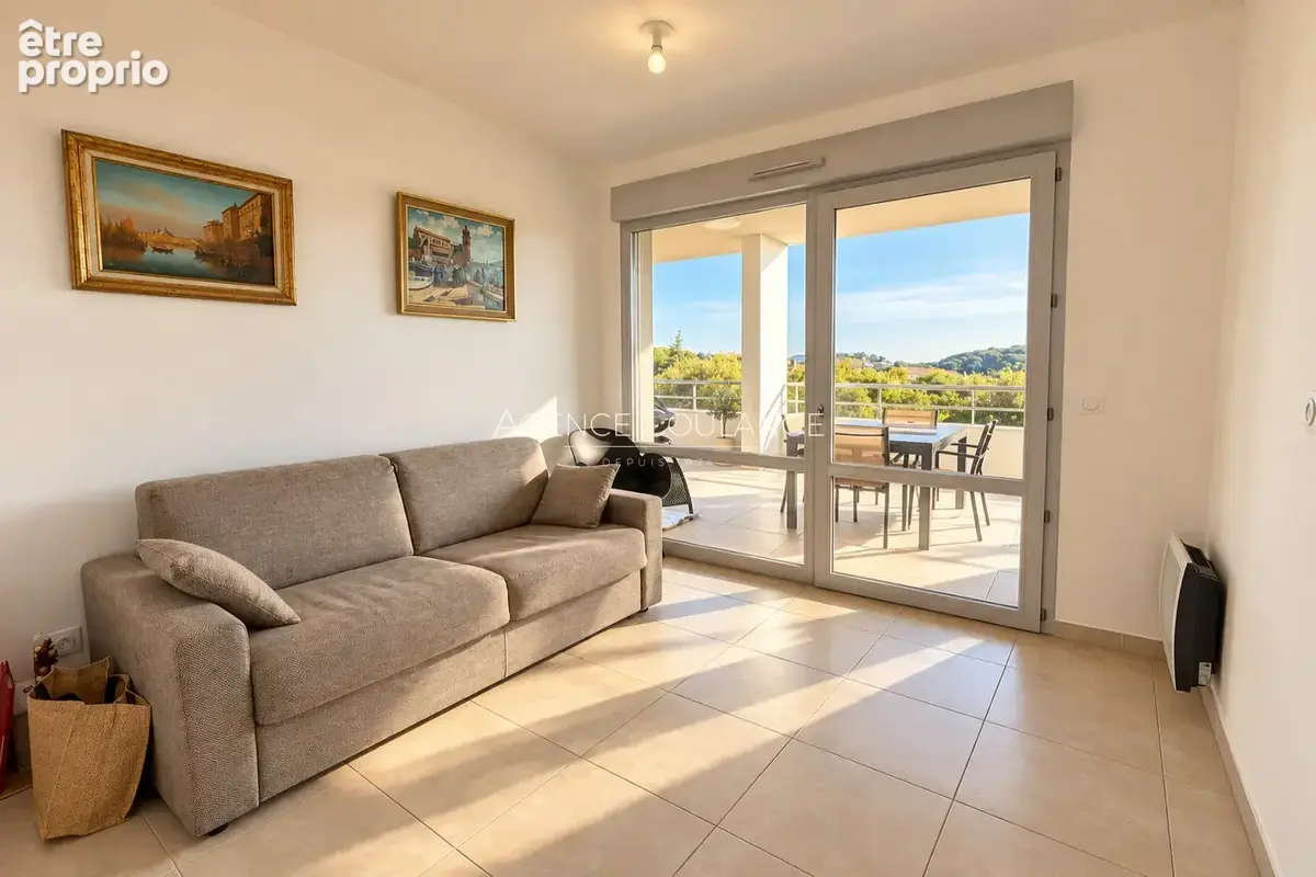 Appartement 4 pièces 109 m² à vendre à La Ciotat (13600) - photo 3