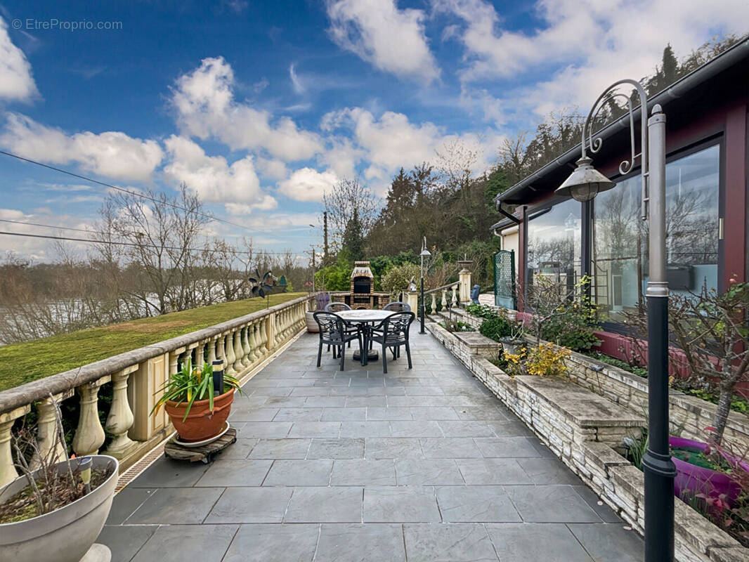 Maison à VILLERS-SUR-LE-ROULE