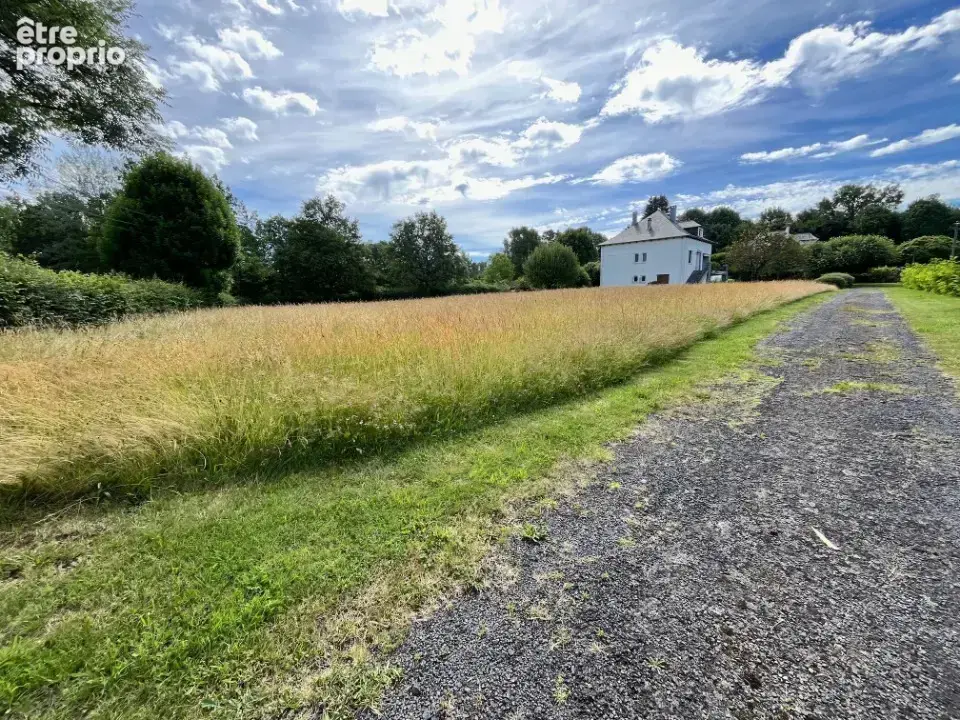 Terrain à YTRAC