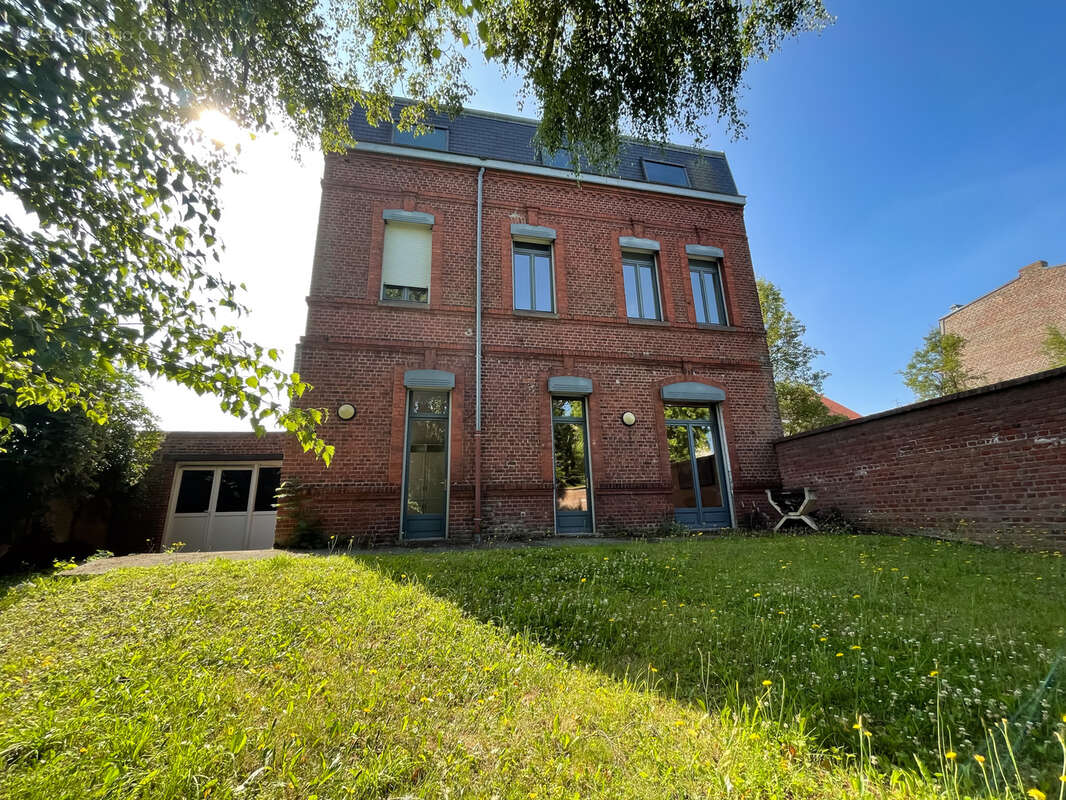 Maison à SAINT-AMAND-LES-EAUX