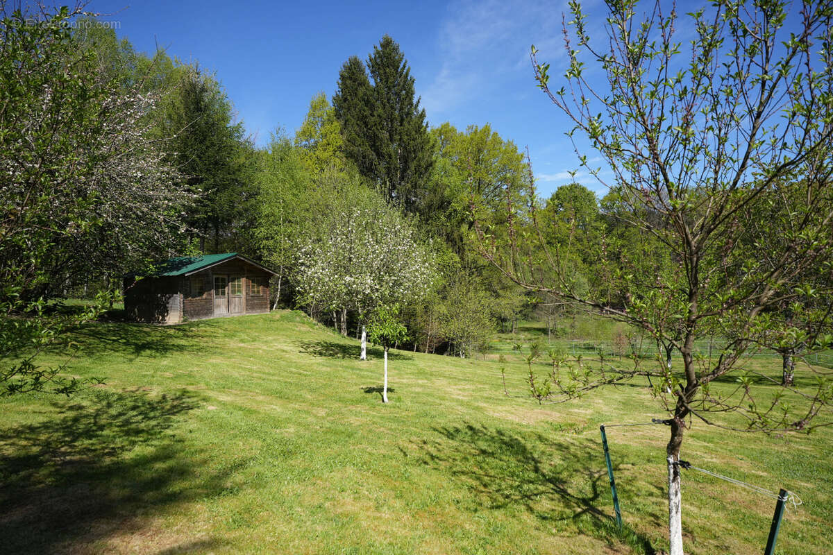 Maison à MONTAIGNAC-SAINT-HIPPOLYTE