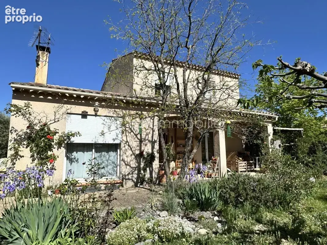 Chambarel - Maison sur une parcelle de 650 m2 avec piscine hors sol - photo 2