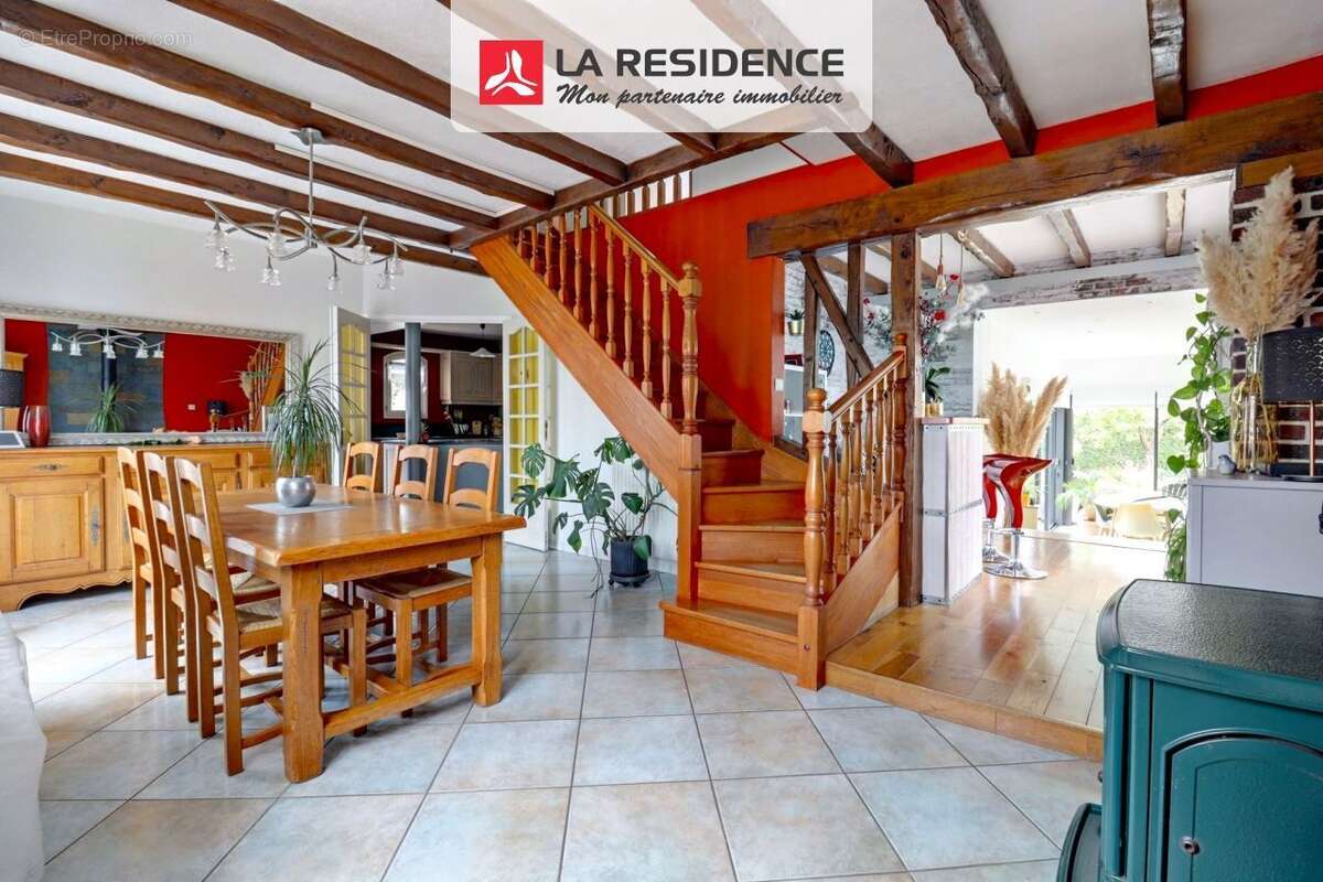 Maison à LES AUTHIEUX-SUR-LE-PORT-SAINT-OUEN