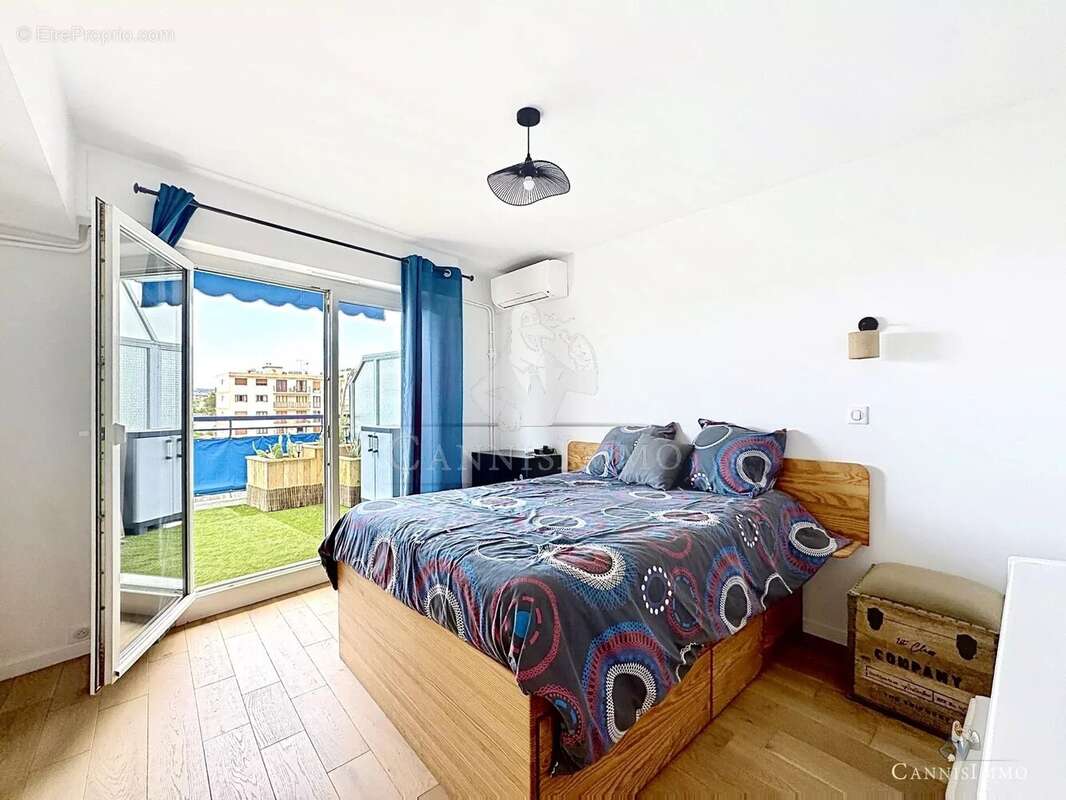 Appartement à LE CANNET
