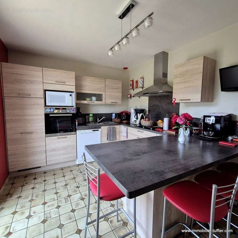 Maison à SAVIGNE-L&#039;EVEQUE