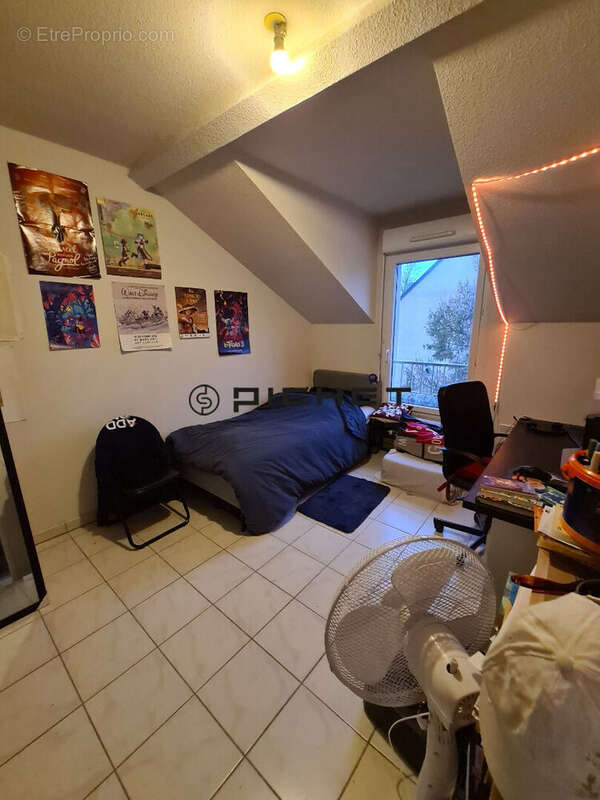 Appartement à LA CHAPELLE-BOUEXIC