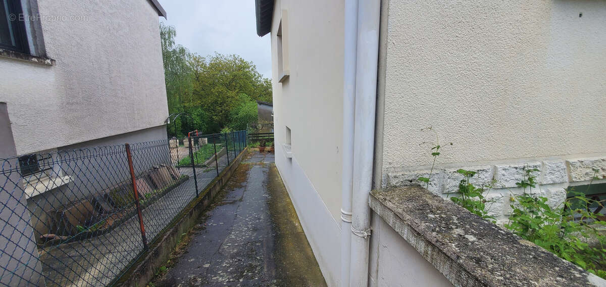 Maison à DAMELEVIERES