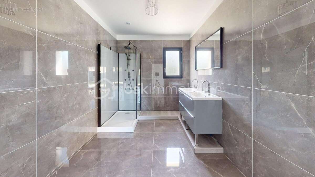Maison de 111m2 à Mehun sur Yèvre - photo 7