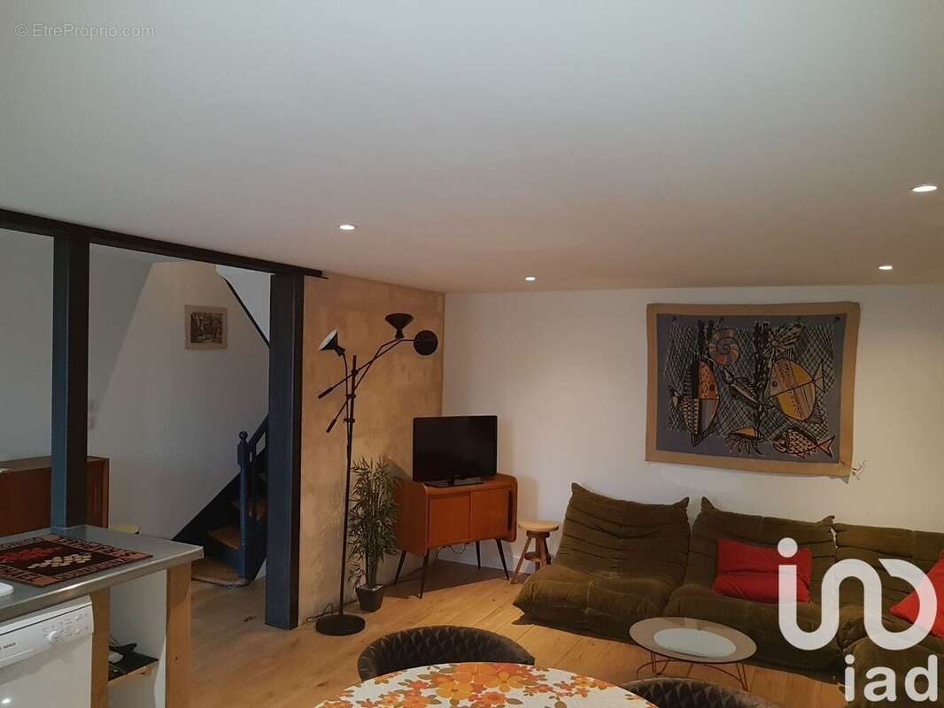 Maison 60 m² à Saint-Emilion  - photo 3