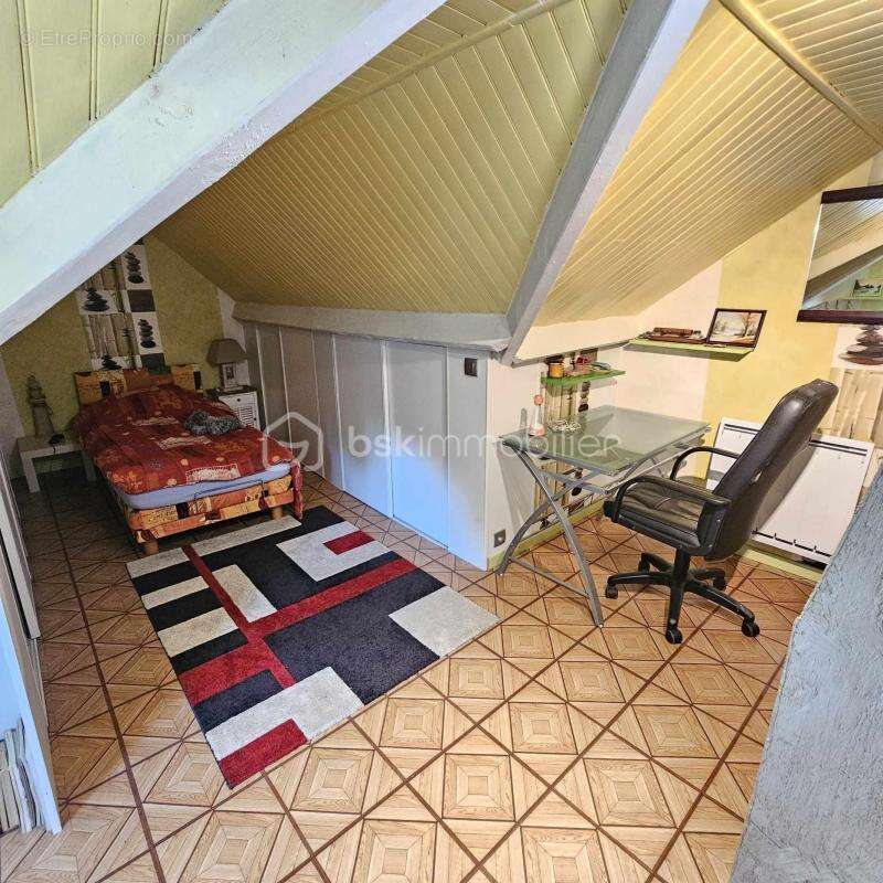 Maison à SAINTE-GAUBURGE-SAINTE-COLOMBE