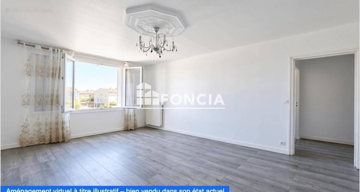 Appartement à FONTENAY-LE-FLEURY