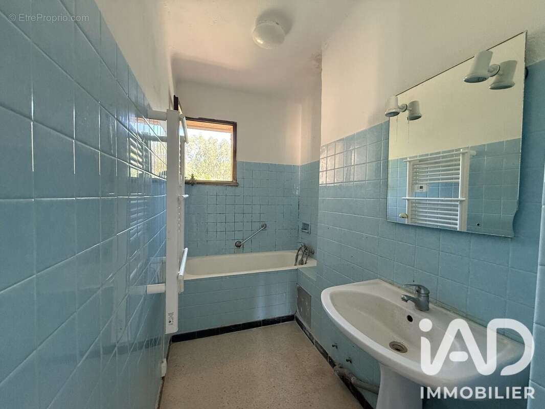 Appartement 58 m² à Hyeres  - photo 6