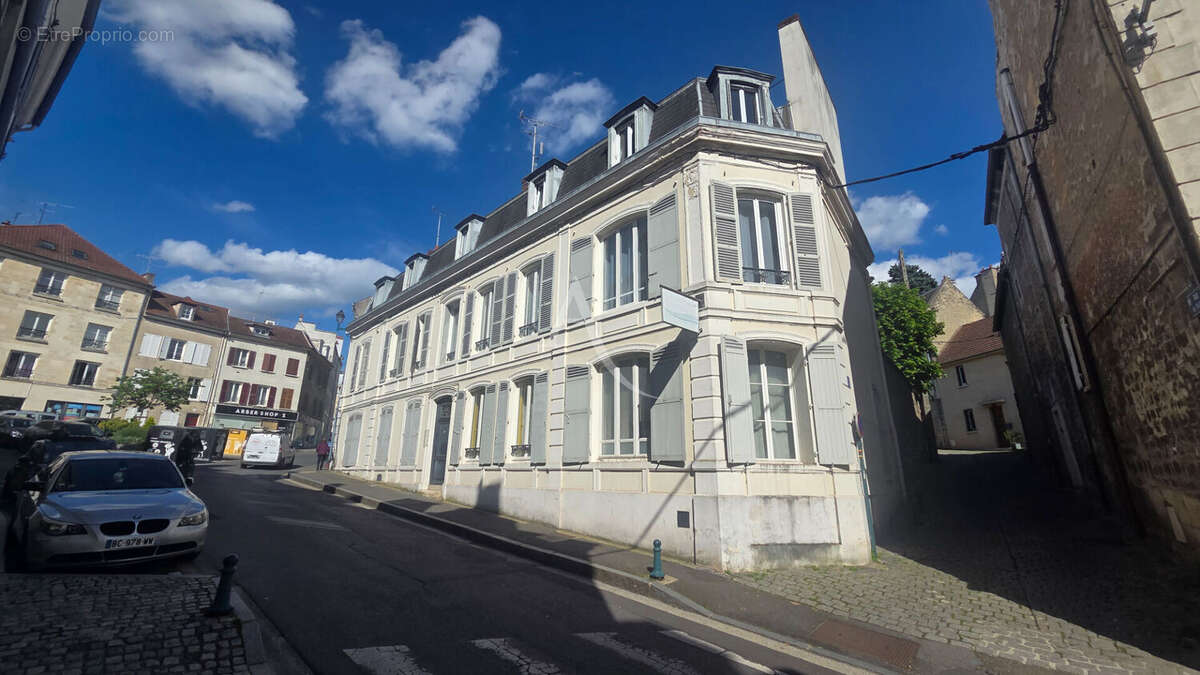 Appartement à PONTOISE