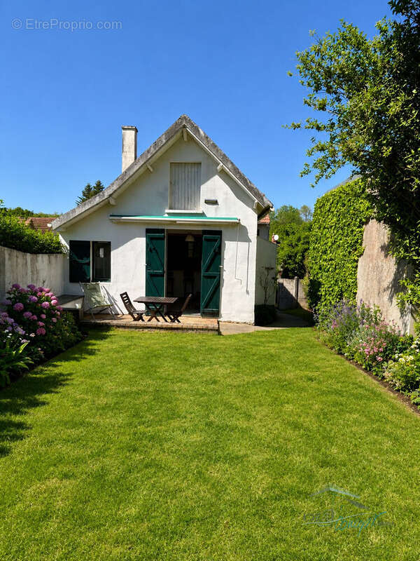 Maison à JANVILLE-SUR-JUINE
