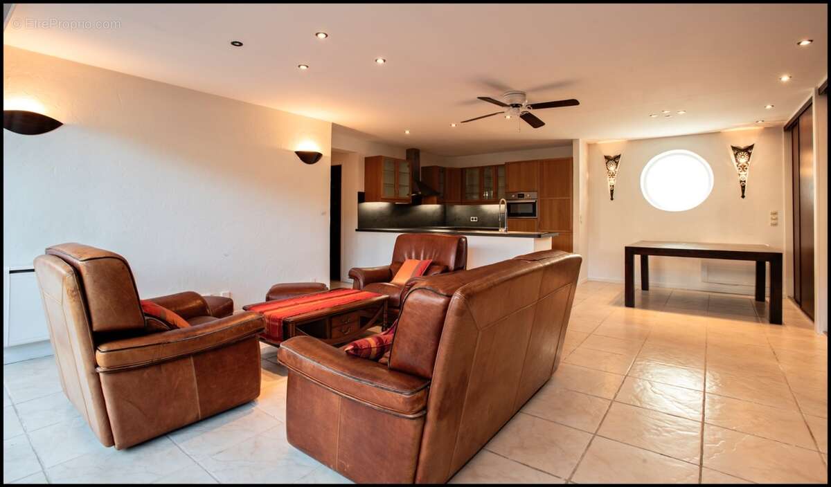 Appartement à vendre 3 pièces CHOISY LE ROI (94) - photo 2