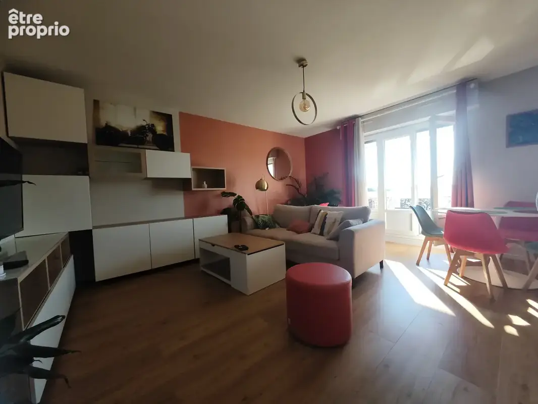 Appartement f3 parfait etat, terrasse, garage au 6ème - photo 4