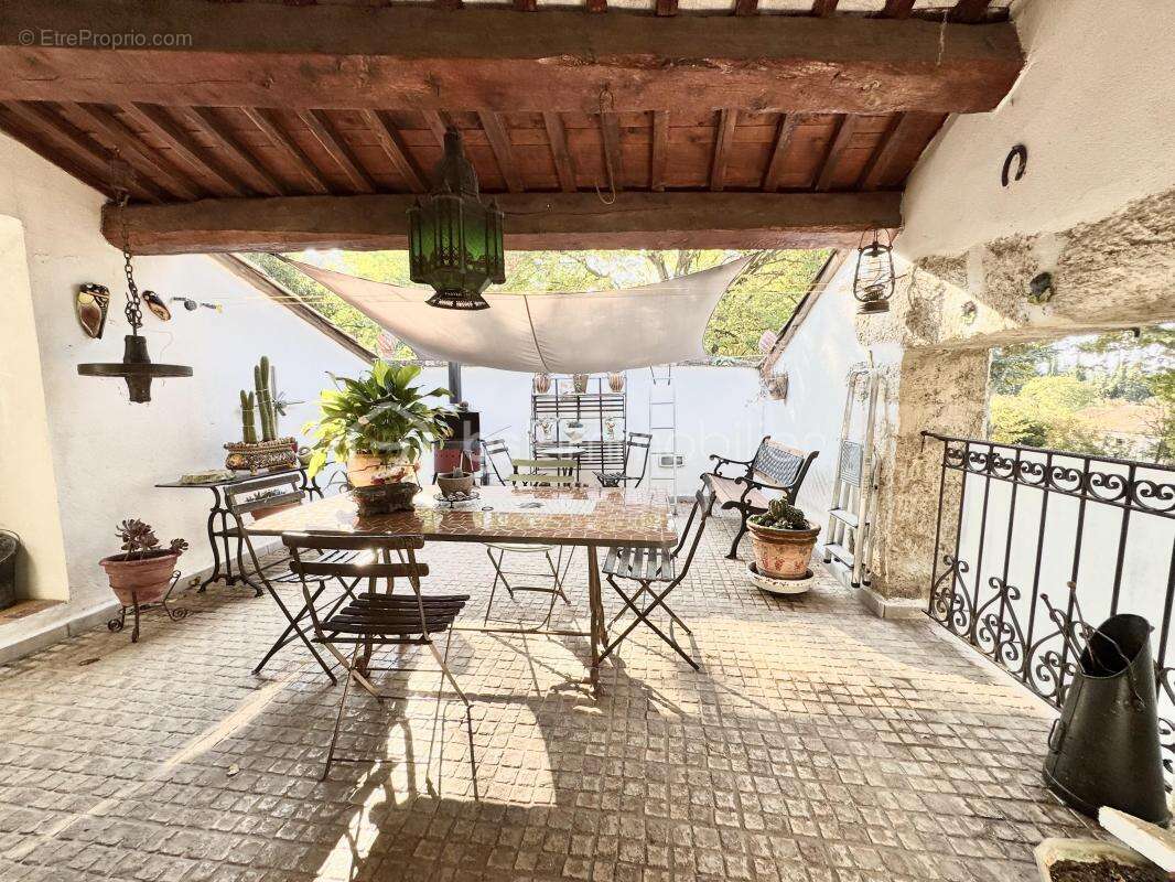 Maison à NISSAN-LEZ-ENSERUNE