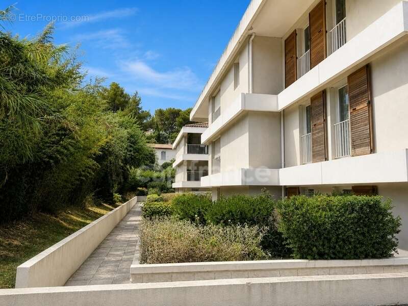 Appartement à vendre 3 pièces LA CIOTAT - photo 8