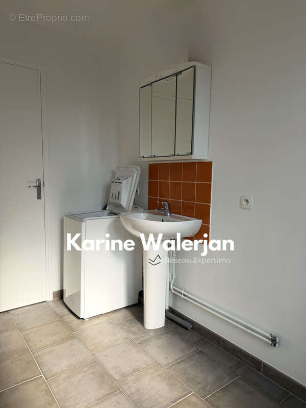 Maison à COURRIERES