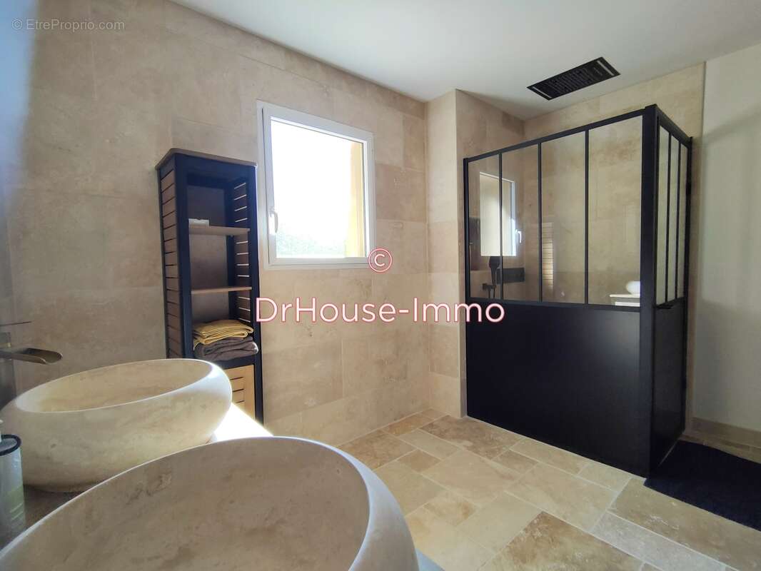 Maison à SAINT-VERAND